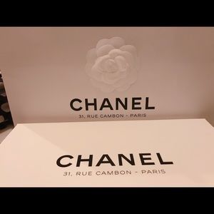 WHITE Chanel Box - Only in Original Store in Paris